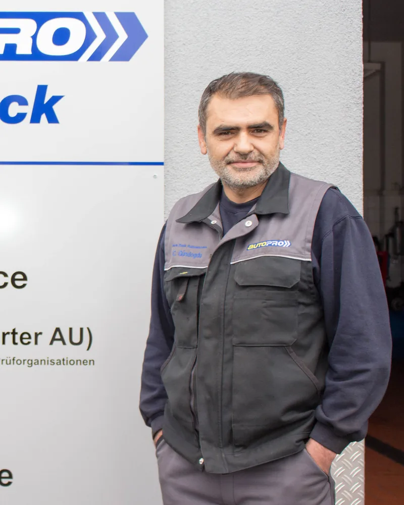 Celal Gündogdu, Elektriker bei Ruck Zuck Autoservice